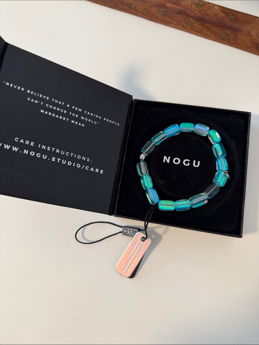 NOGU Mermaid Glass Stretch Bracelet
